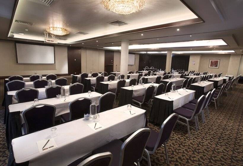 Отель Pagoda Resort & Spa