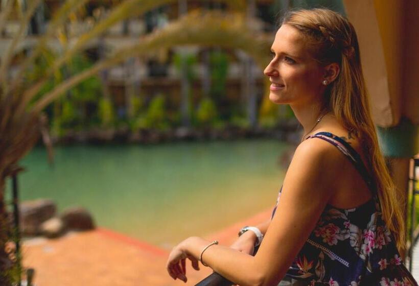 ホテル Palm Royale Cairns