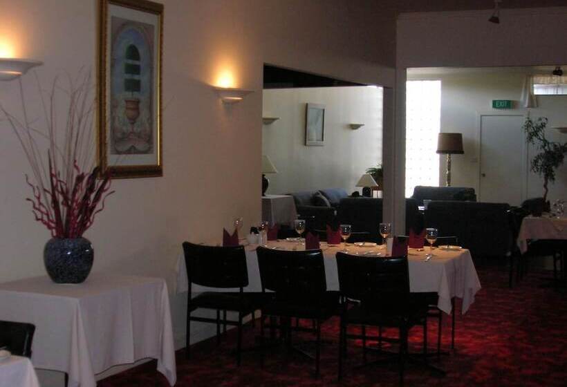 فندق Peninsula Motor Inn