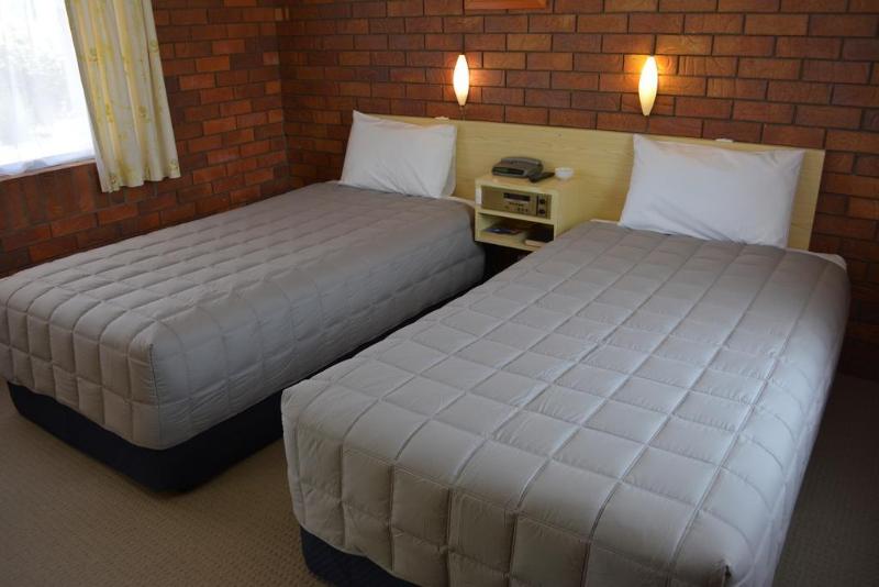 בית מלון כפרי Peter Allen Motor Inn