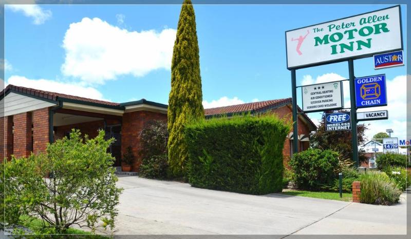 בית מלון כפרי Peter Allen Motor Inn