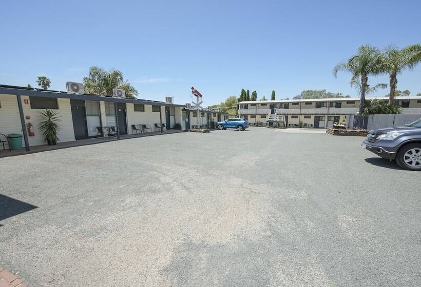 호텔 Pioneer Station Motor Inn