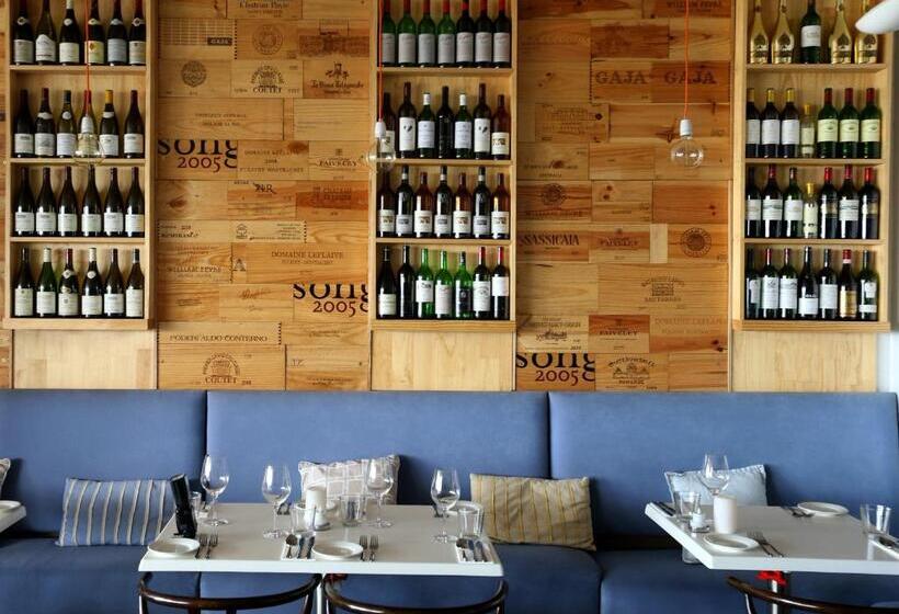 فندق Sandcastle Apartments