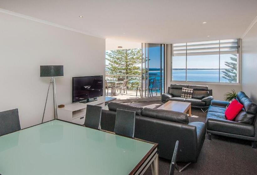 فندق Sandcastle Apartments