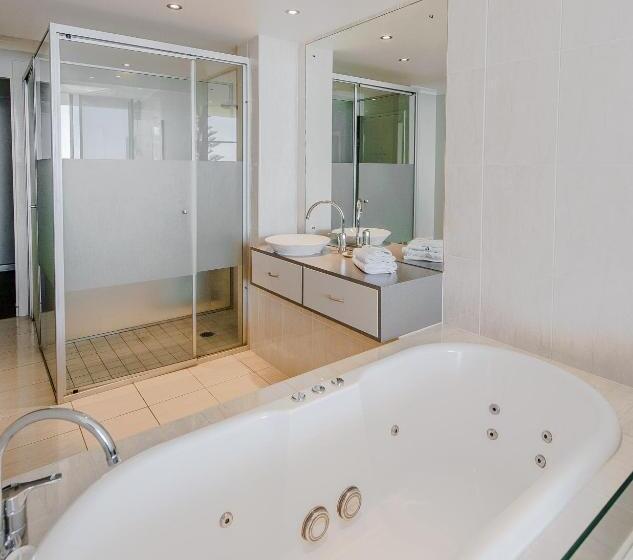 فندق Sandcastle Apartments