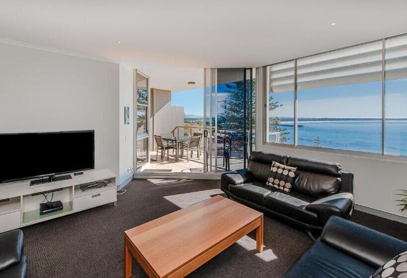 فندق Sandcastle Apartments