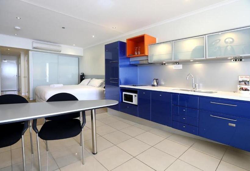 فندق Sandcastle Apartments