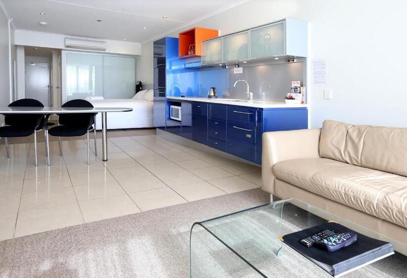 فندق Sandcastle Apartments