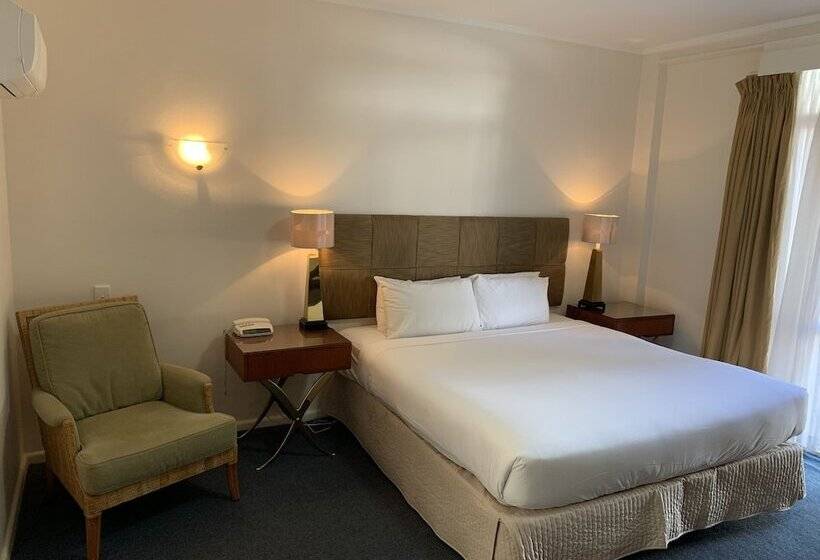 בית מלון כפרי The Clan Terrigal