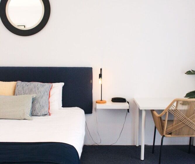 בית מלון כפרי The Clan Terrigal