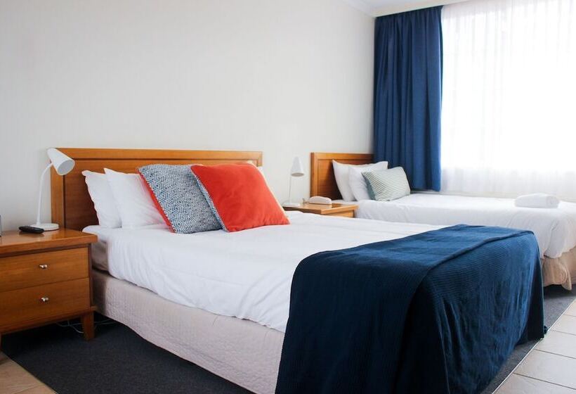 בית מלון כפרי The Clan Terrigal