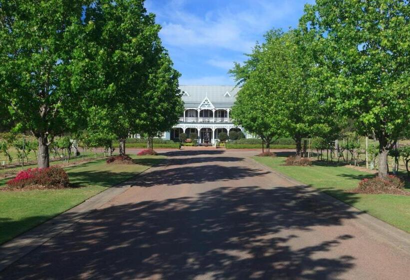 هتل The Convent Hunter Valley