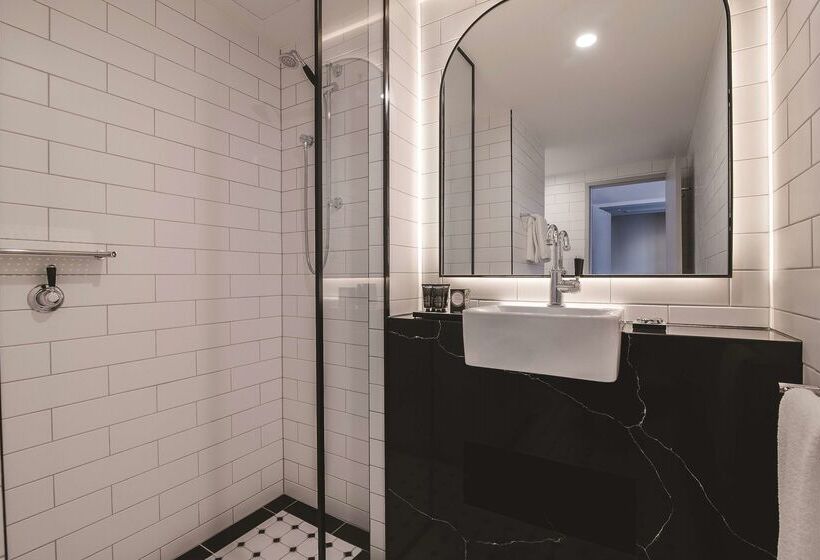 The Savoy Hotel On Little Collins Melbourne