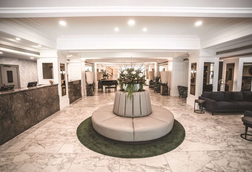 The Savoy Hotel On Little Collins Melbourne