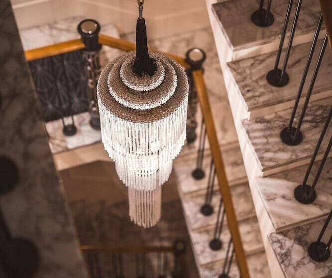 The Savoy Hotel On Little Collins Melbourne