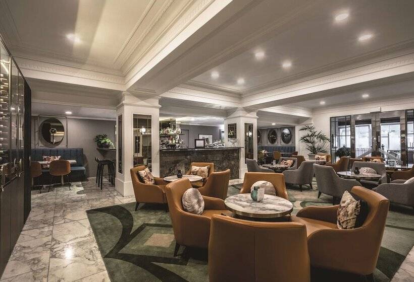 The Savoy Hotel On Little Collins Melbourne