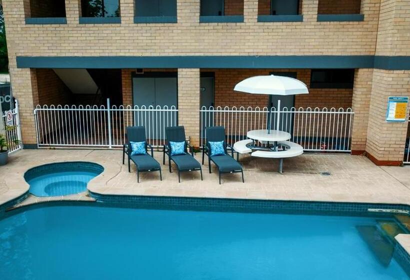 בית מלון כפרי The Select Inn Penrith