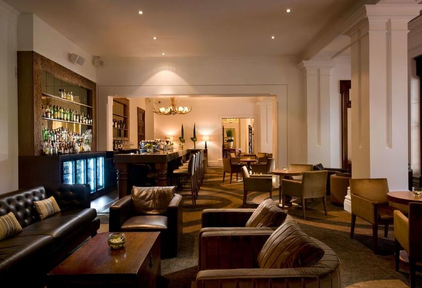 هتل Treasury Brisbane