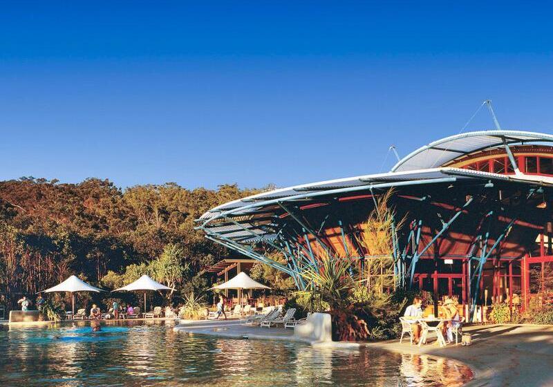 Kingfisher Bay Resort