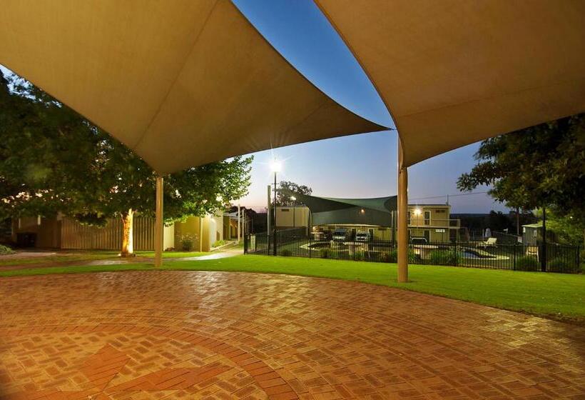 Loxton Community Hotel Motel