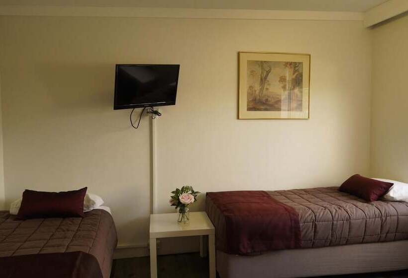 Мотель Country Motor Inn