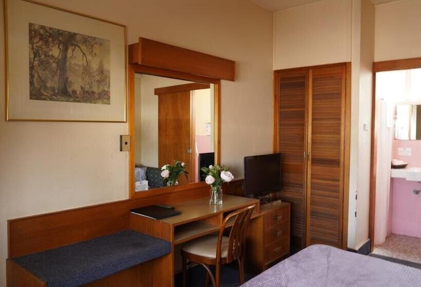 מוטל Country Motor Inn