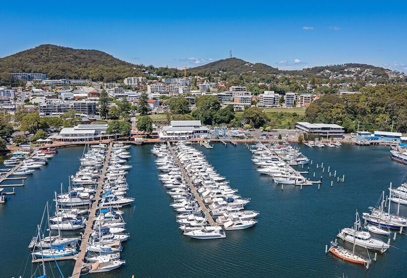 Nelson Towers Motel & Apartments