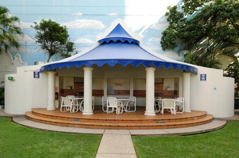 Курорт Breakfree Moroccan