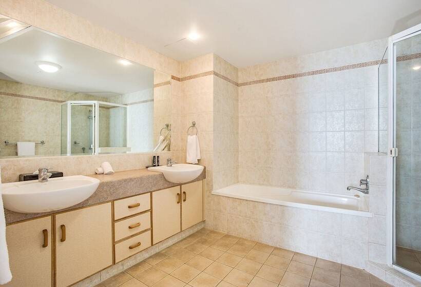 استراحتگاه Mantra Sun City