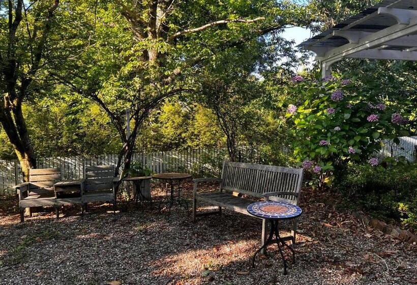 The Boutique Hotel Blue Mountains