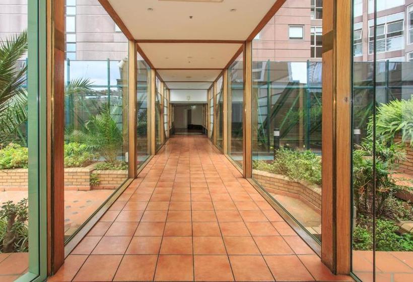 Paramount Serviced Apartments