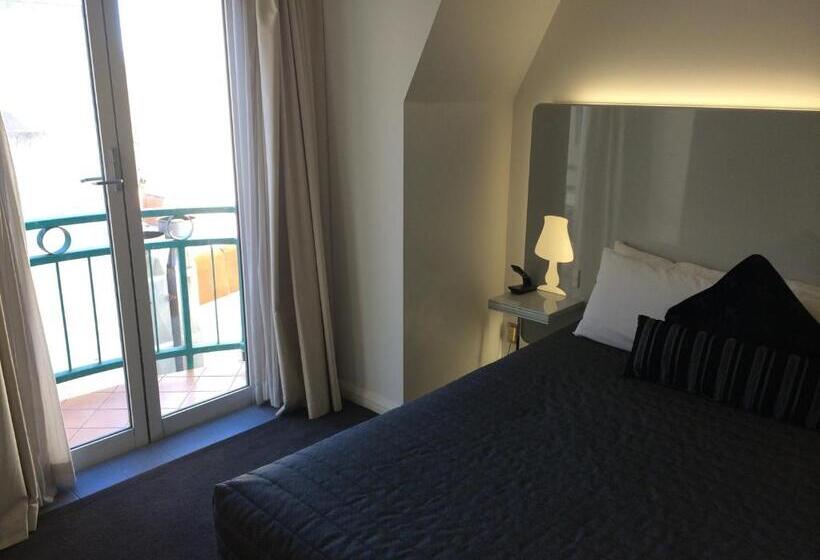 The Social Hotel, Sydney