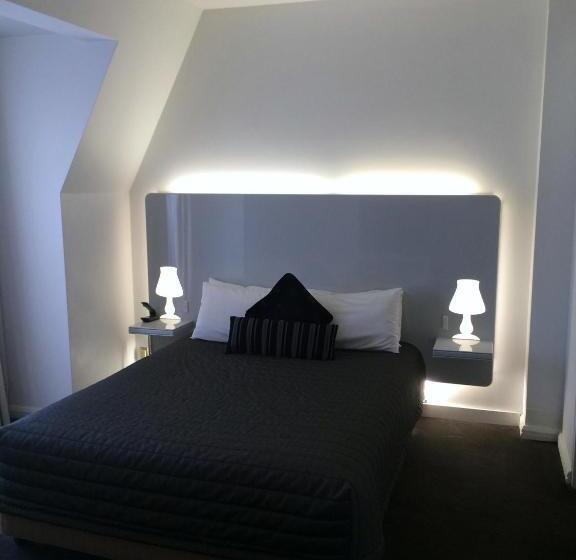 The Social Hotel, Sydney