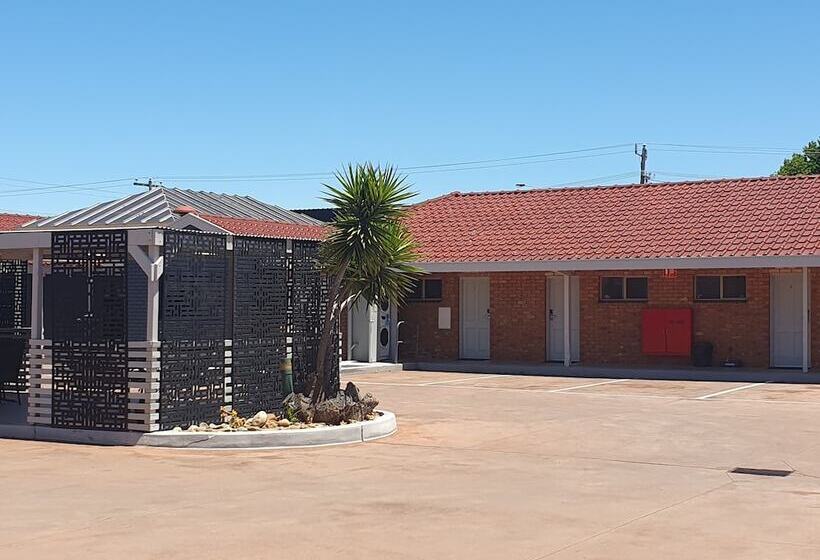 酒店 Addison Motor Inn