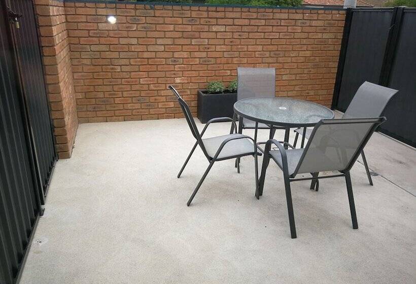 酒店 Addison Motor Inn