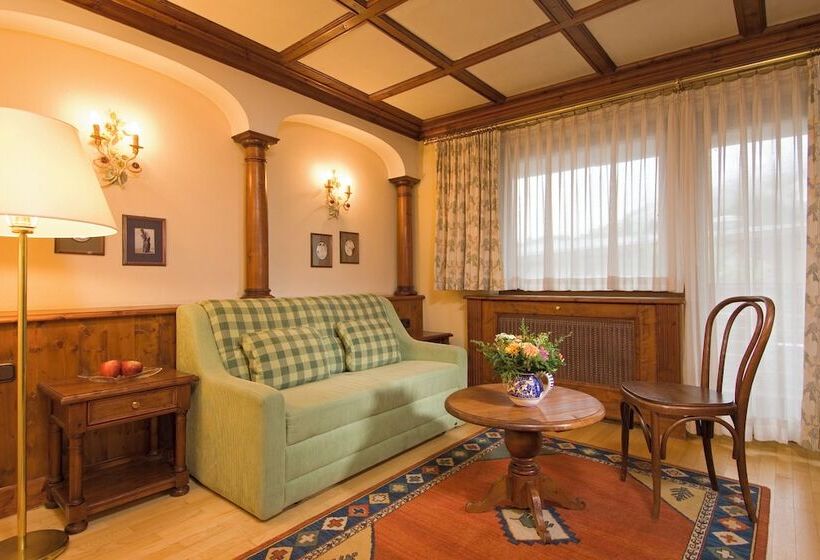 Отель Alexander