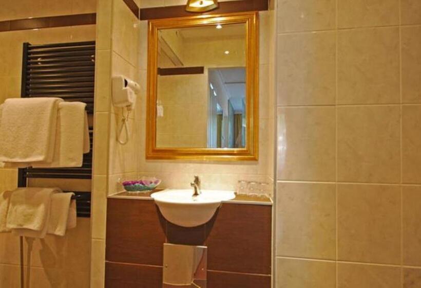 هتل Attaché Contactless