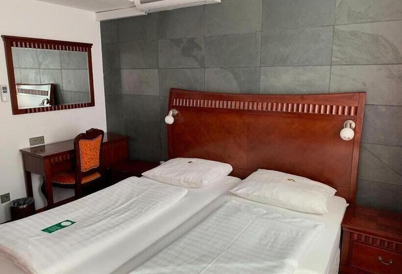 هتل Attaché Contactless