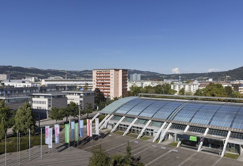 בית מלון כפרי Courtyard By Marriott Linz