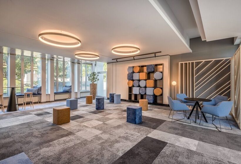 בית מלון כפרי Courtyard By Marriott Linz