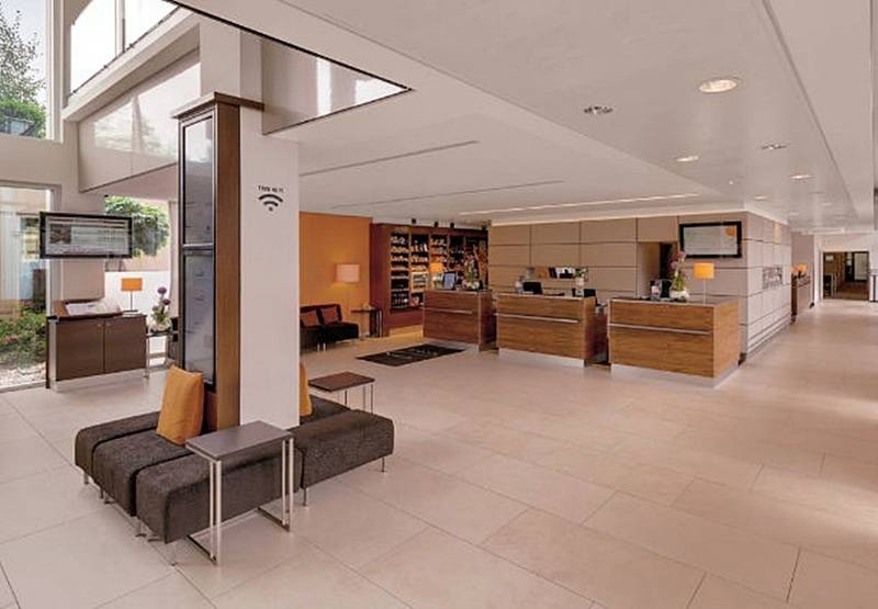 בית מלון כפרי Courtyard By Marriott Linz