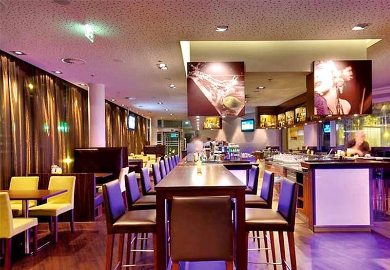 בית מלון כפרי Courtyard By Marriott Linz