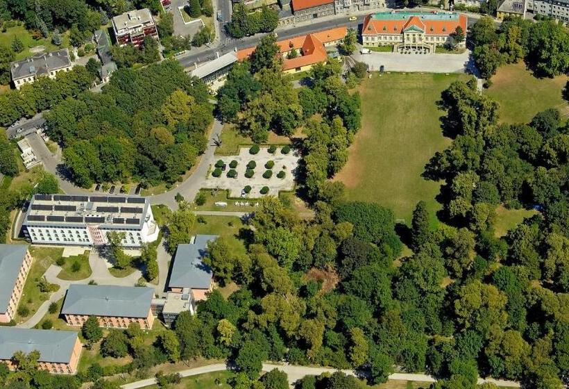 هتل Europahaus Wien