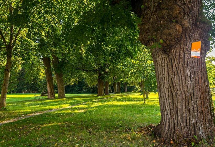 هتل Europahaus Wien