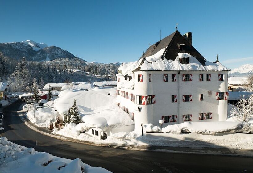 Family Hotel Schloss Rosenegg