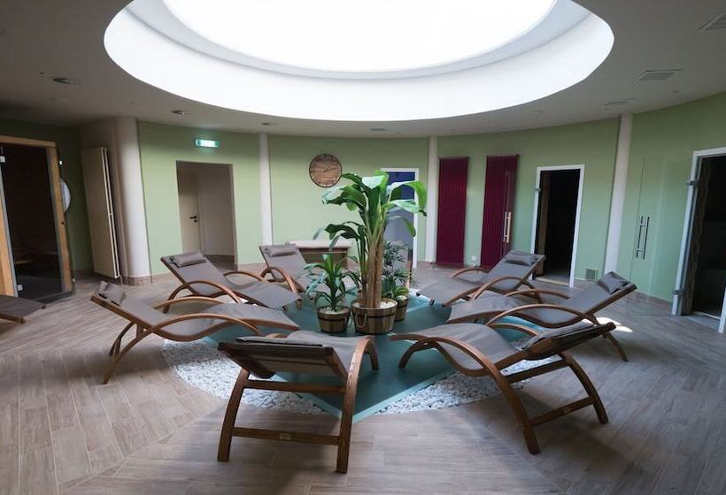 Family Hotel Schloss Rosenegg