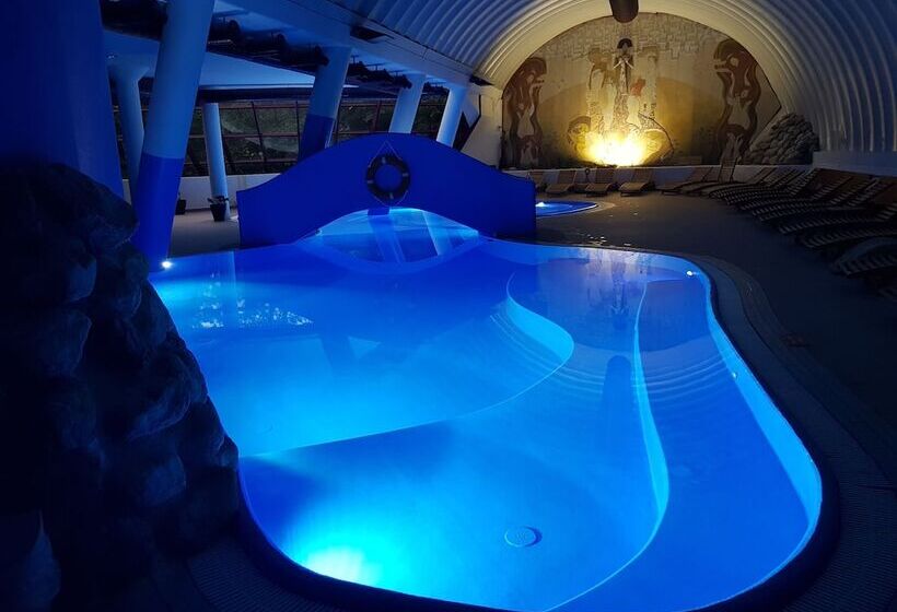 Family Hotel Schloss Rosenegg