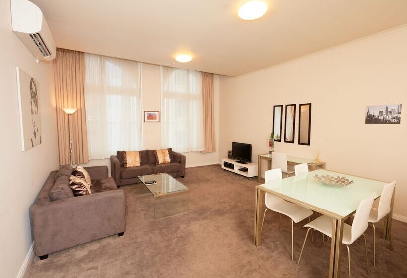 Отель Flinders Landing Apartments