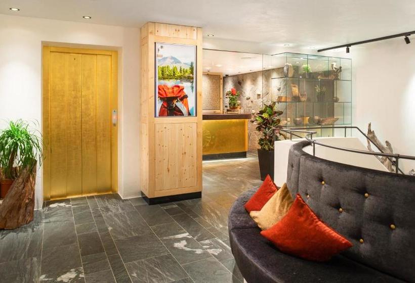 Отель Goldener Adler Im Sommer Silvretta Card Premium Inkludiert