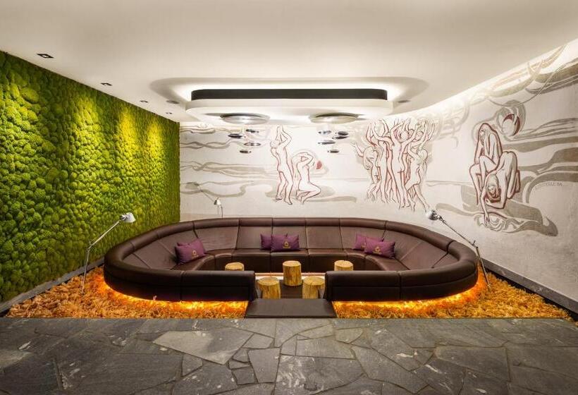 هتل Goldener Adler   Im Sommer Silvretta Card Premium Inkludiert